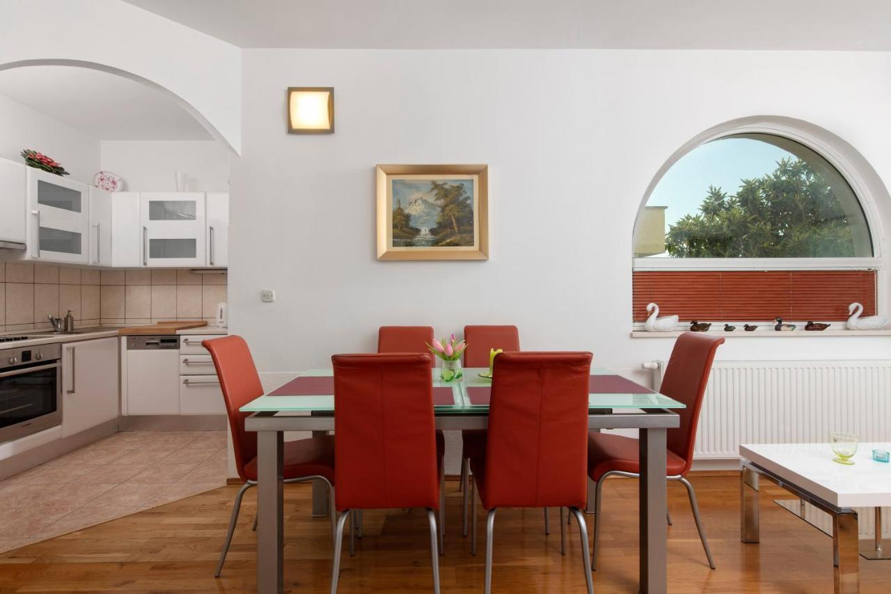 Apartments Antonio - Podstrana, Split Экстерьер фото